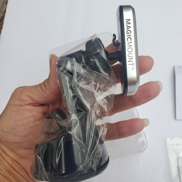 MagicMount™ Pro2 NEW Open Box Car Window/Dashboard Magnetic Cell Phone M… - Picture 8 of 14